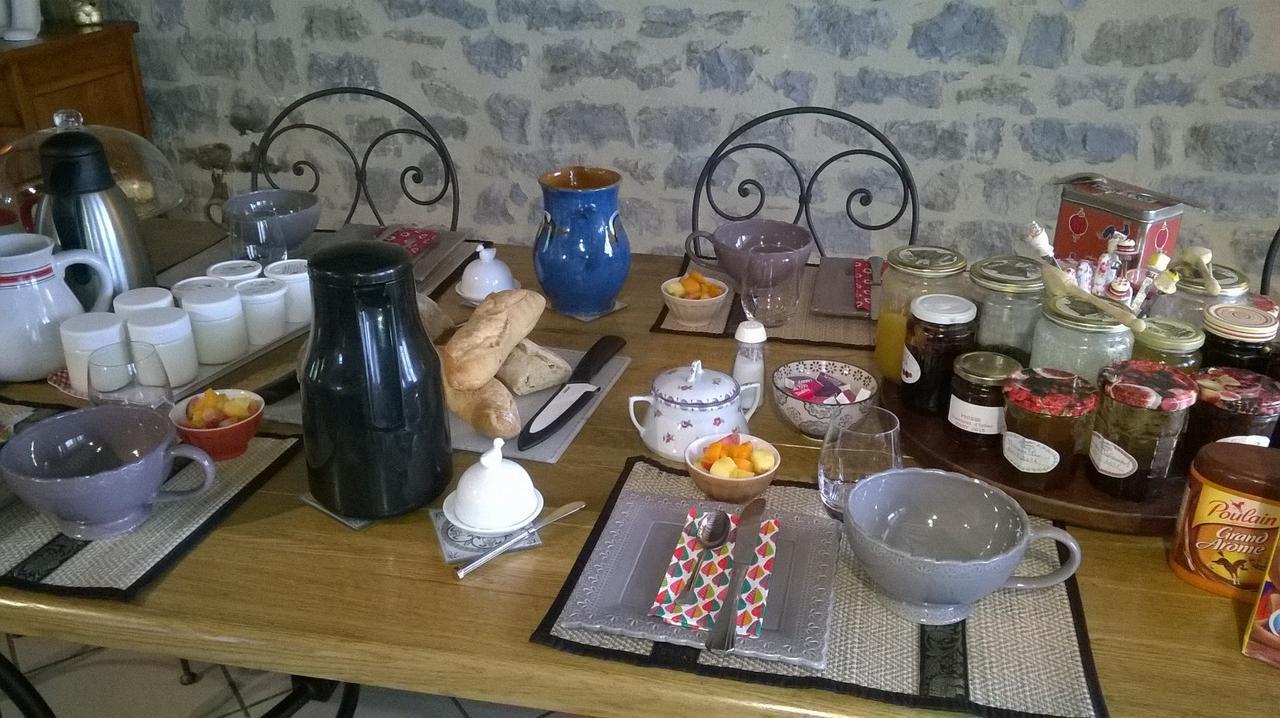 Au Rendez Vous De L'Auxois B&B Essey Exteriör bild